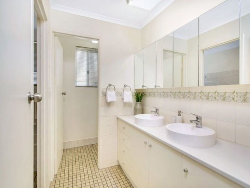 5a Collingrove Avenue, Broadview SA 5083