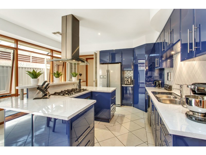 8 Hendry Court, Gilles Plains SA 5086