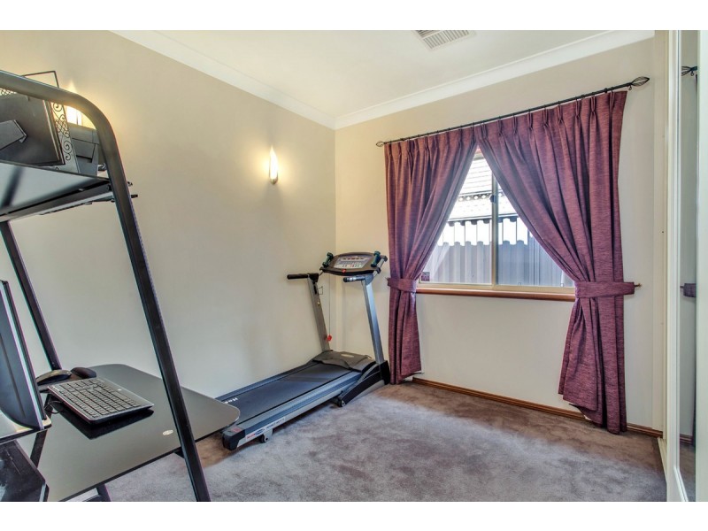 8 Hendry Court, Gilles Plains SA 5086