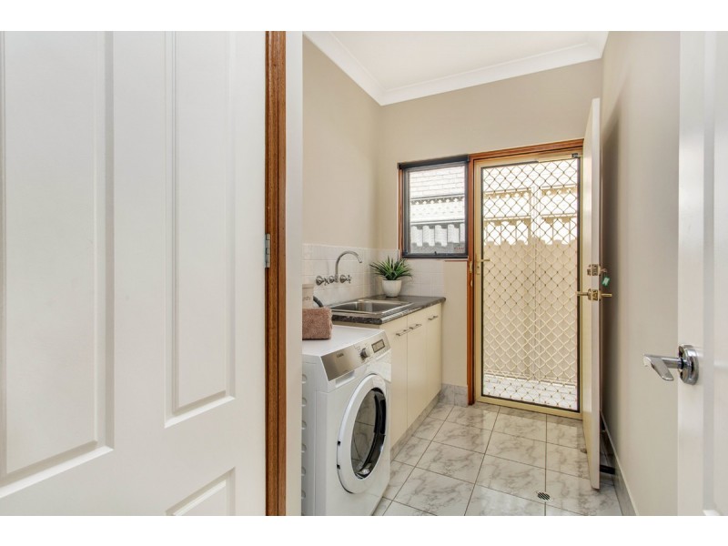 8 Hendry Court, Gilles Plains SA 5086