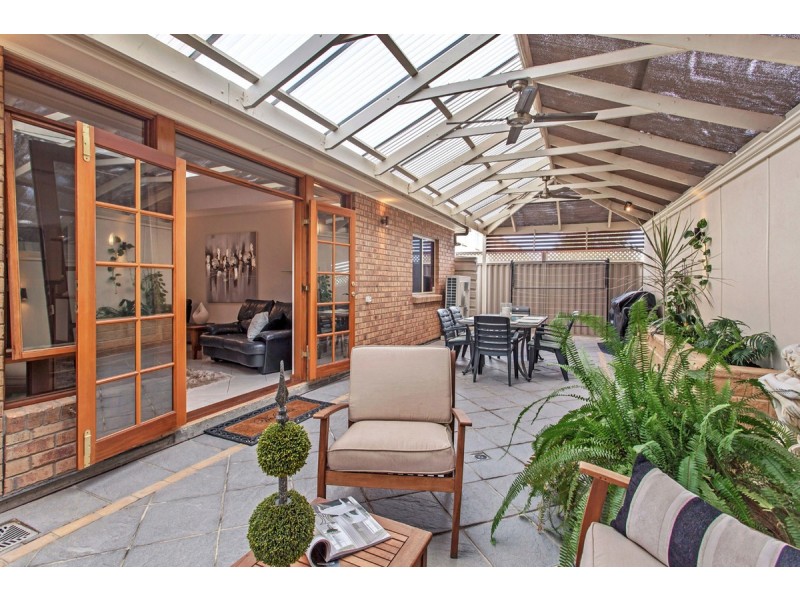 8 Hendry Court, Gilles Plains SA 5086