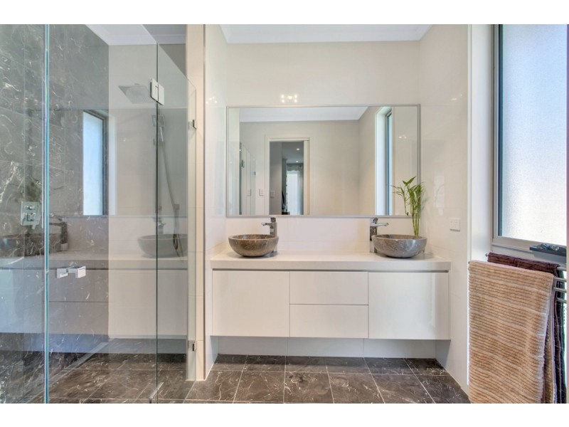 29 Grenville Avenue, Hillcrest SA 5086