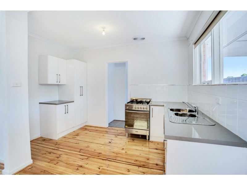 8 Grant Avenue, Gilles Plains SA 5086