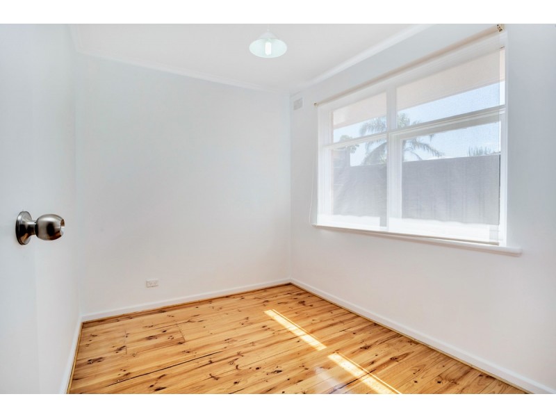 8 Grant Avenue, Gilles Plains SA 5086