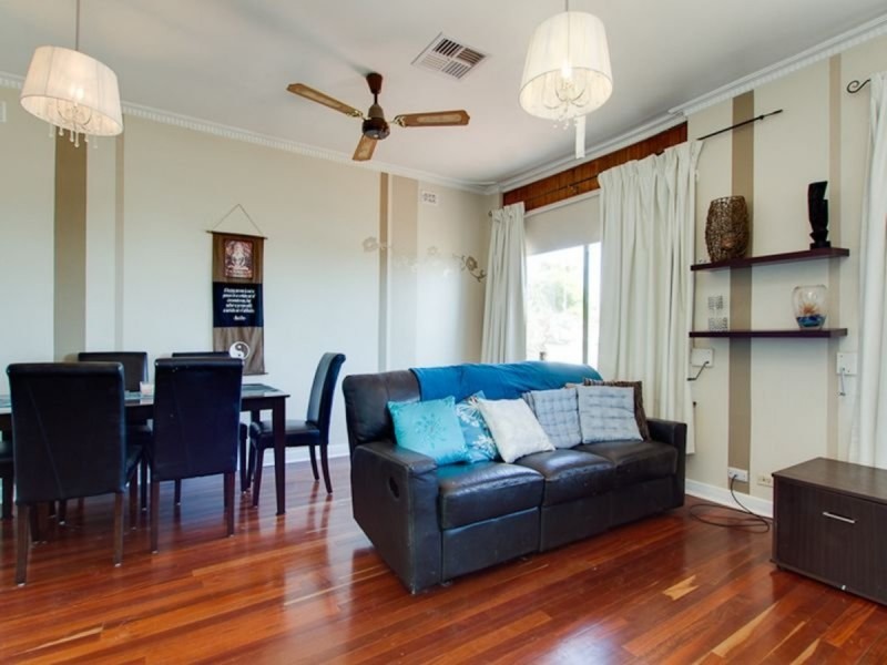 8 Ocean Boulevard, Seacliff Park SA 5049