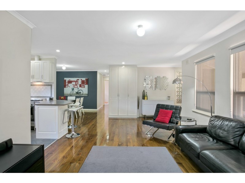 25 Boronia Drive, Hope Valley SA 5090