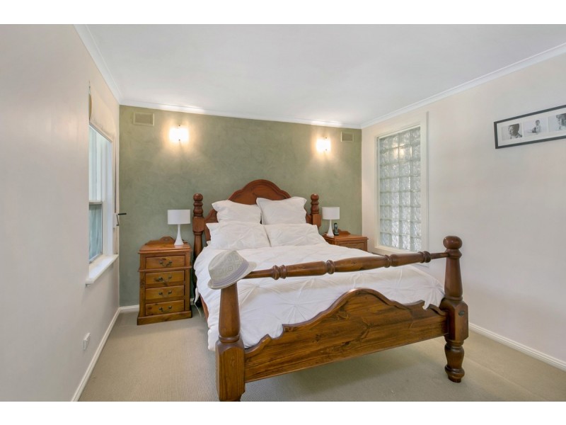 25 Boronia Drive, Hope Valley SA 5090