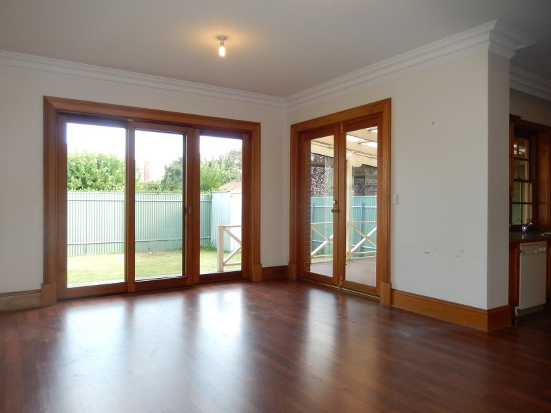 27 Clifton Street, Prospect SA 5082