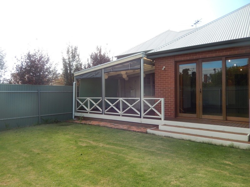 27 Clifton Street, Prospect SA 5082