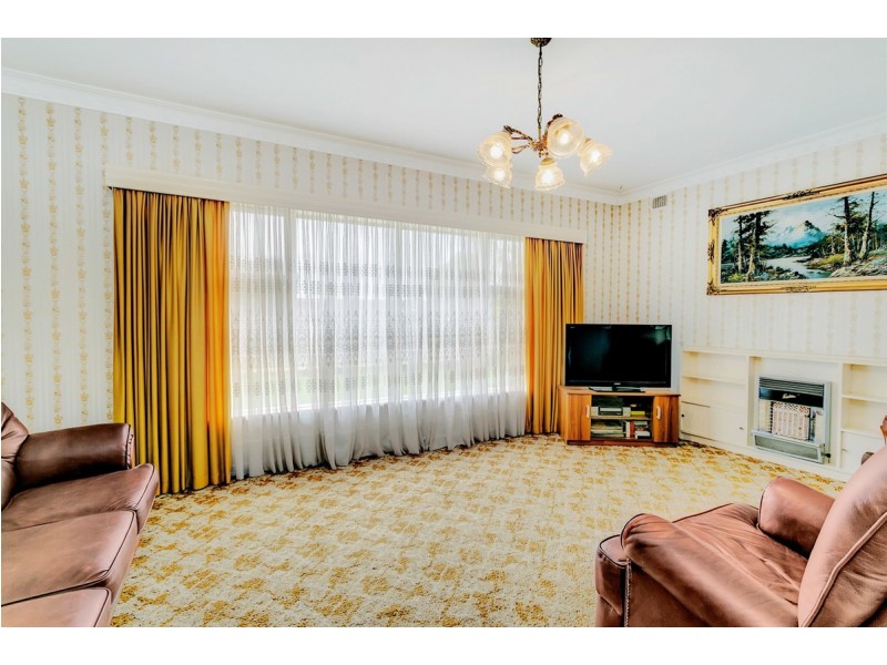 29 Essex Street, Woodville Gardens SA 5012