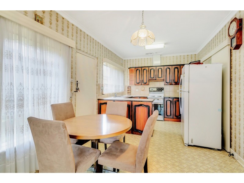 29 Essex Street, Woodville Gardens SA 5012