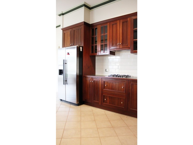 47 Ninth Avenue, St Peters SA 5069