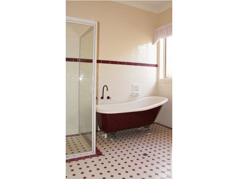 47 Ninth Avenue, St Peters SA 5069