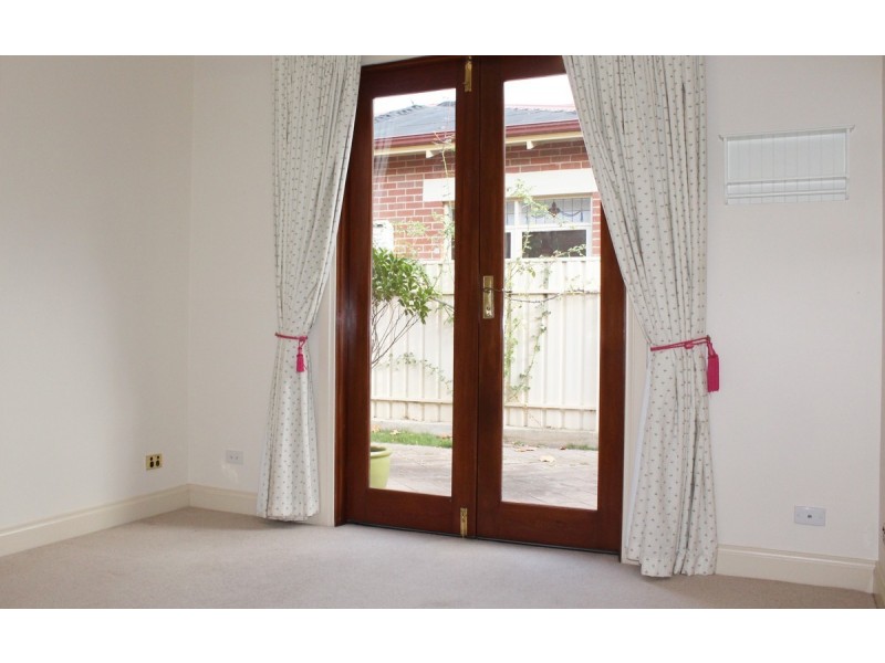 47 Ninth Avenue, St Peters SA 5069