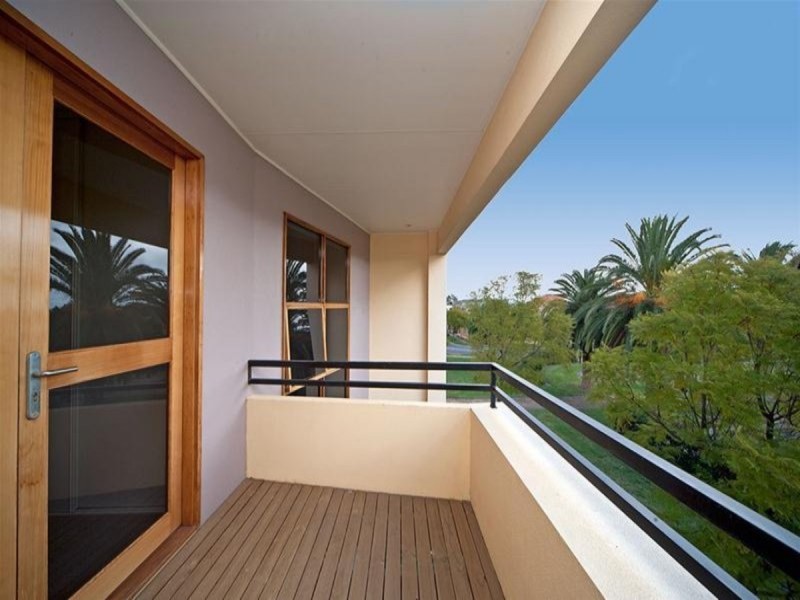 3/1 Torrens Lane, Mawson Lakes SA 5095