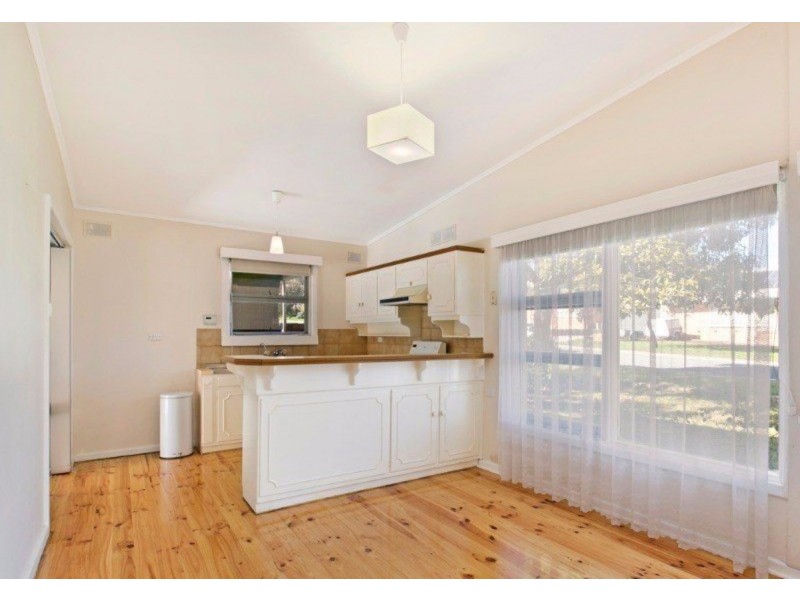 10 Malbaru Avenue, Ingle Farm SA 5098