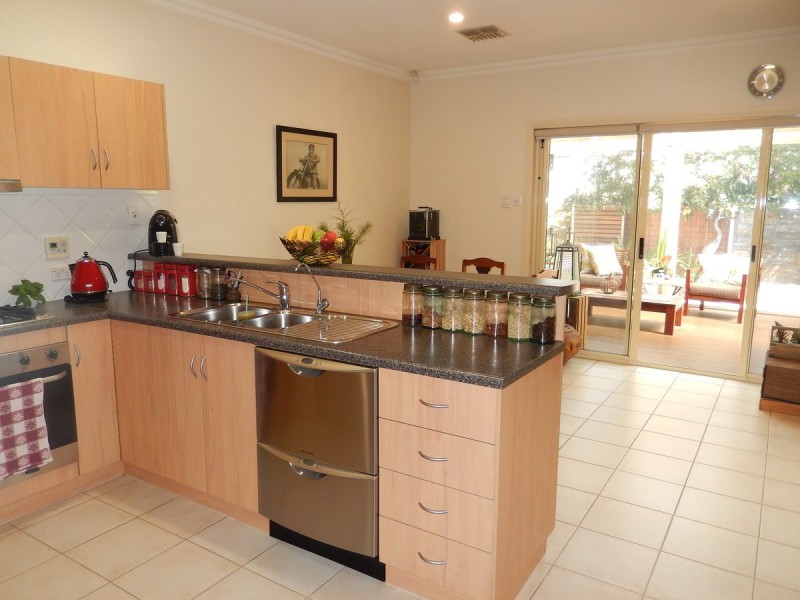 592 Tapleys Hill Road, Fulham SA 5024