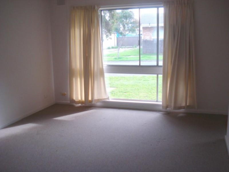 2/51 Nelson Road, Valley View SA 5093