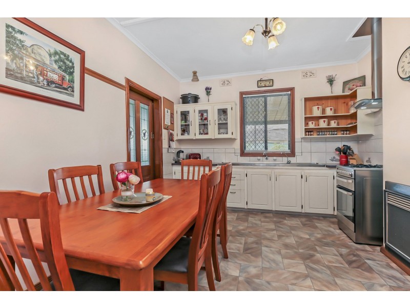 4 Leander Crescent, Greenacres SA 5086