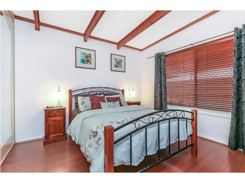 4 Leander Crescent, Greenacres SA 5086