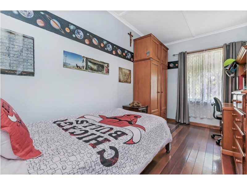 4 Leander Crescent, Greenacres SA 5086