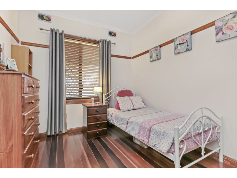 4 Leander Crescent, Greenacres SA 5086