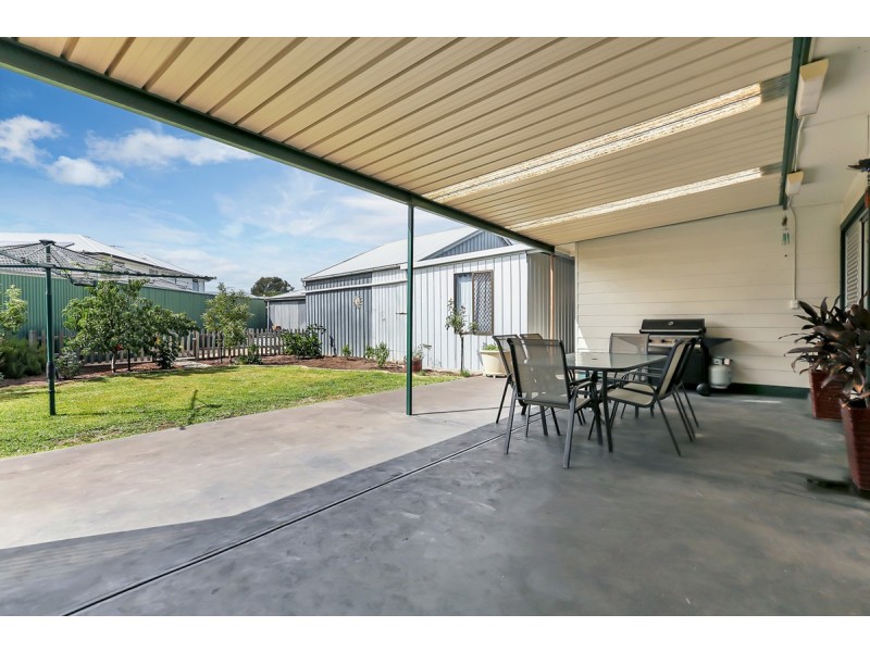 4 Leander Crescent, Greenacres SA 5086