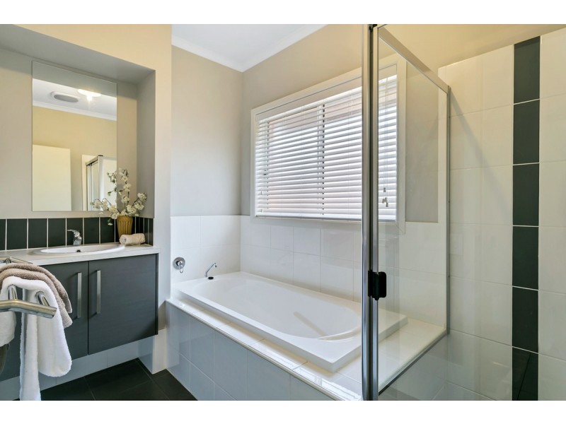 7A Vivien Avenue, Newton SA 5074