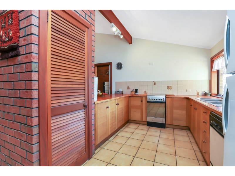 45 Yulinda Terrace, Gulfview Heights SA 5096