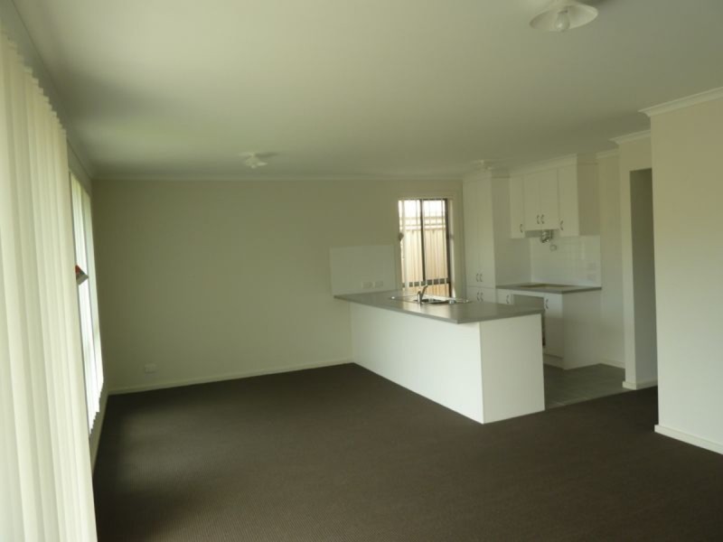 1 Doudney Avenue, Evanston Gardens SA 5116