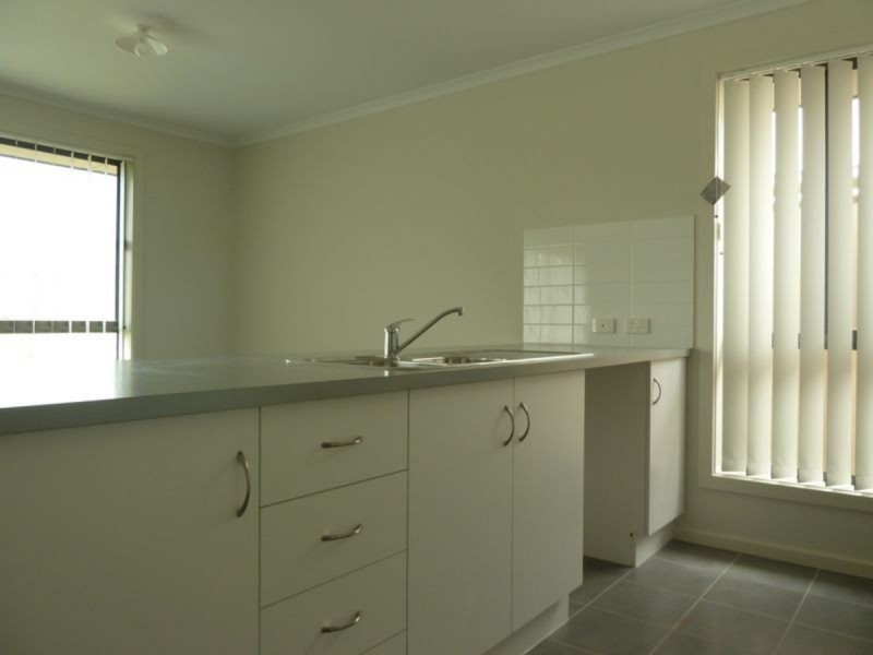 1 Doudney Avenue, Evanston Gardens SA 5116