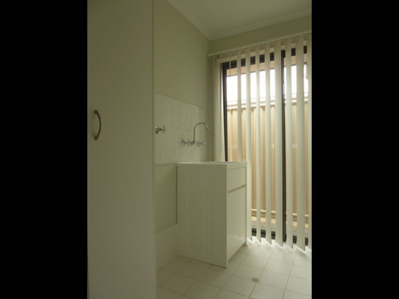 1 Doudney Avenue, Evanston Gardens SA 5116