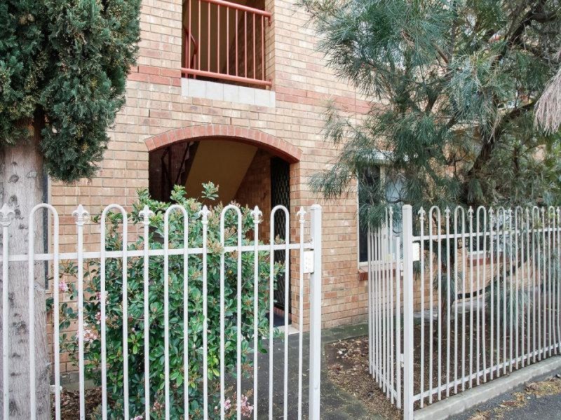 2/29 St Helena Place, Adelaide SA 5000