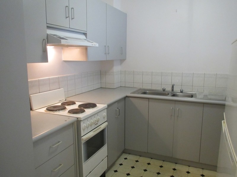 2/29 St Helena Place, Adelaide SA 5000