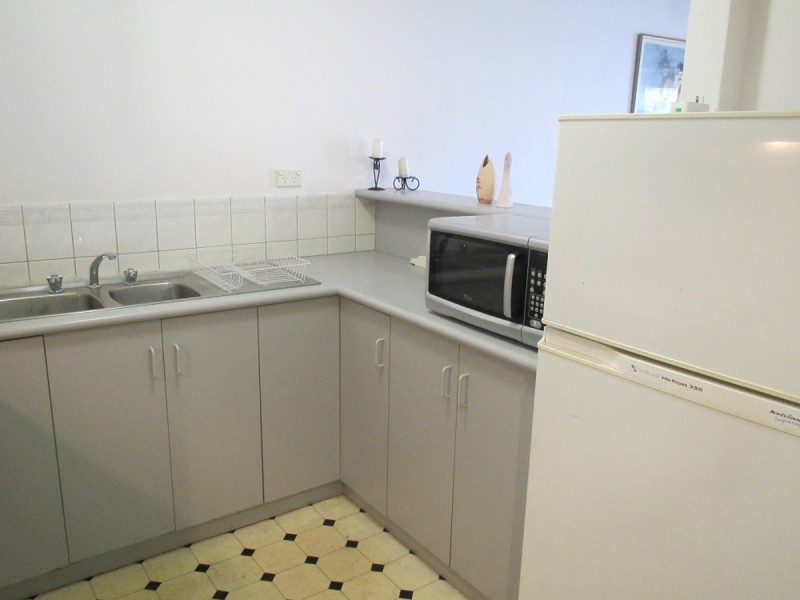 2/29 St Helena Place, Adelaide SA 5000