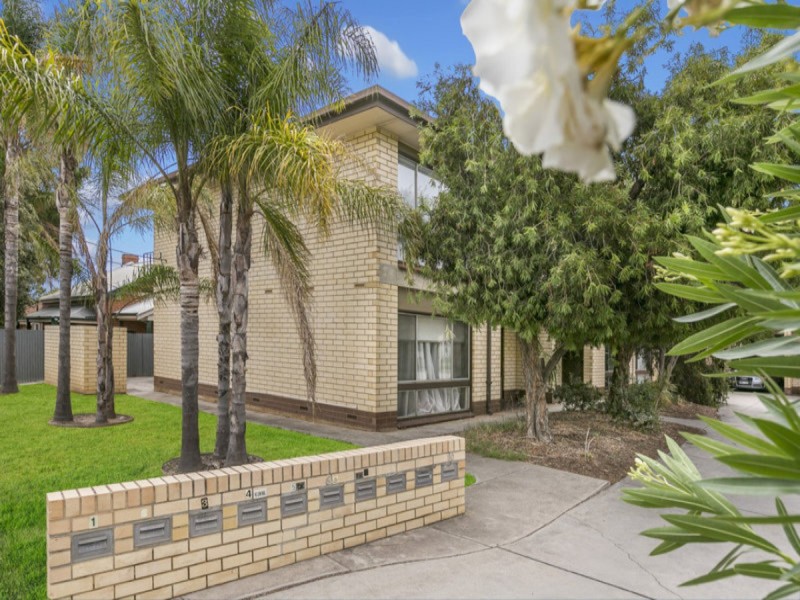 9/2 Old Beach Road, Brighton SA 5048