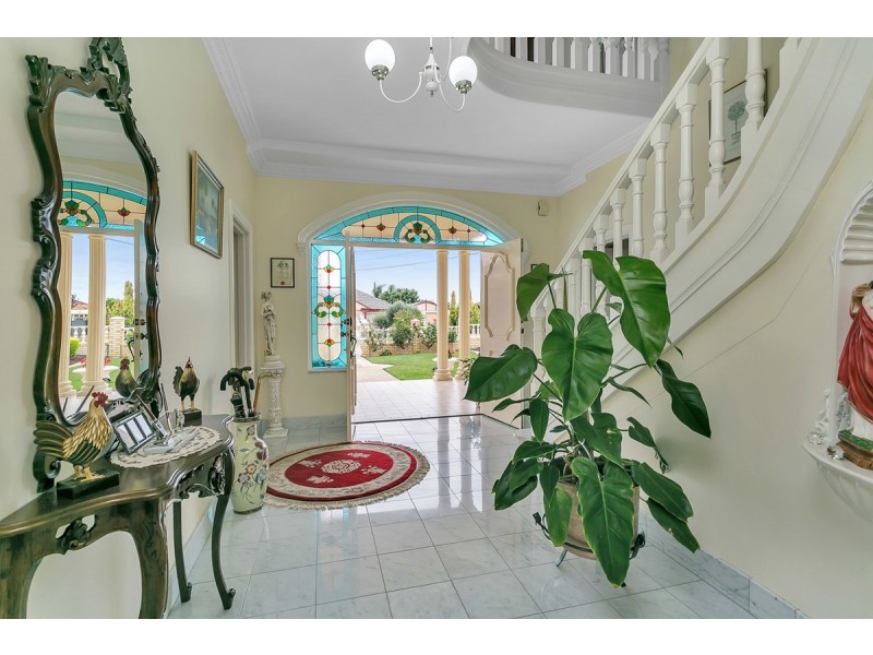 10 Raphael Avenue, Dernancourt SA 5075