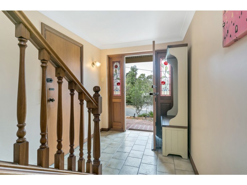 16 Kinnaird Crescent, Highbury SA 5089