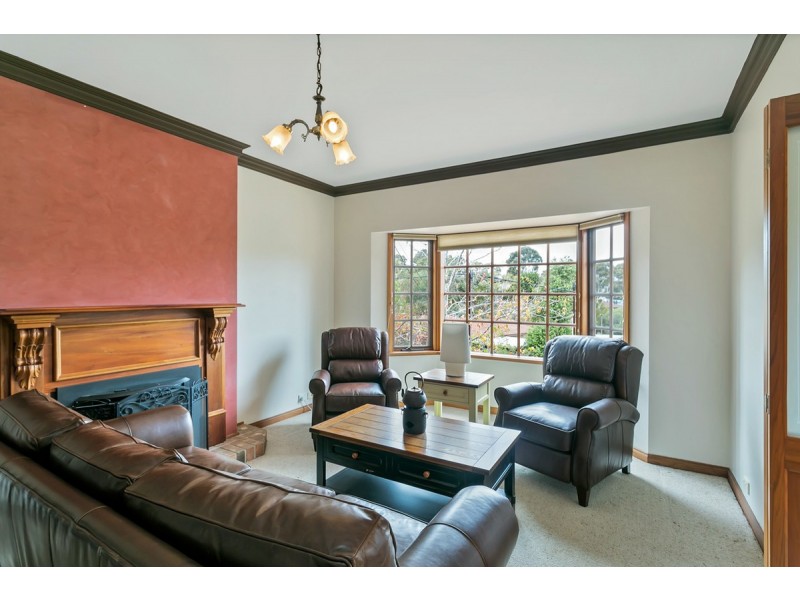 16 Kinnaird Crescent, Highbury SA 5089