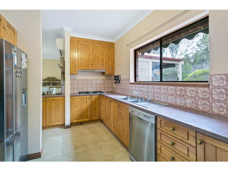 16 Kinnaird Crescent, Highbury SA 5089