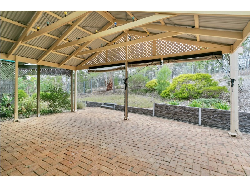16 Kinnaird Crescent, Highbury SA 5089
