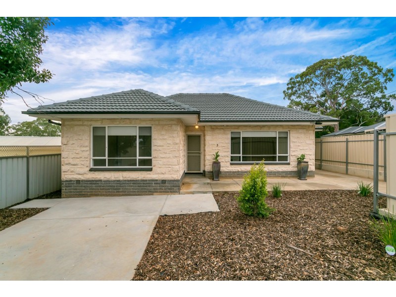 3 Maru Court, Para Hills SA 5096