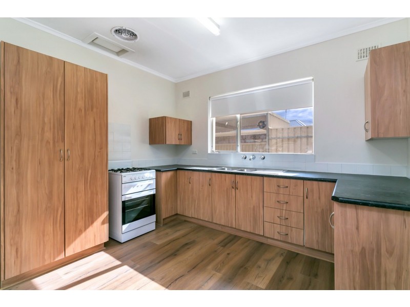 3 Maru Court, Para Hills SA 5096