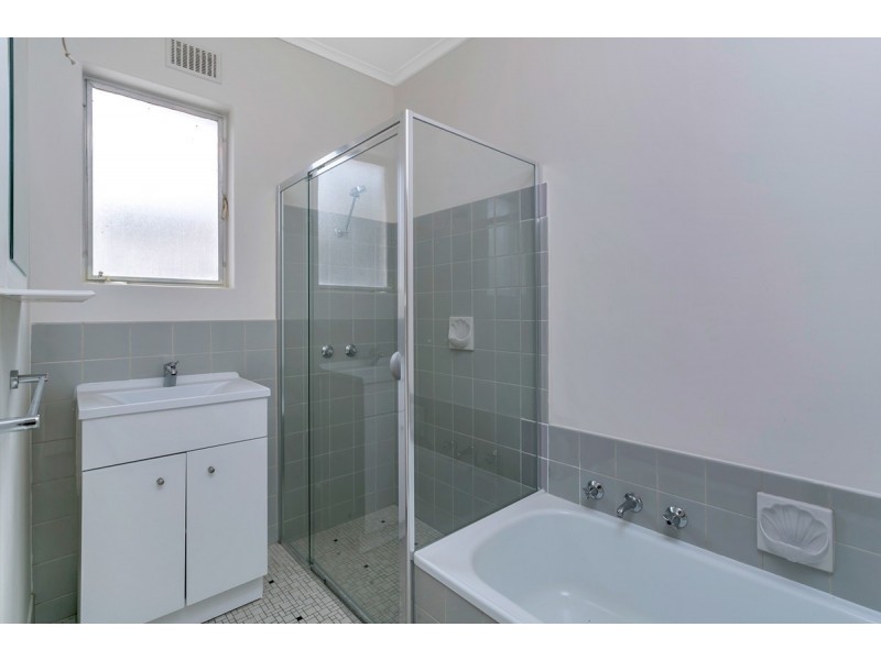 3 Maru Court, Para Hills SA 5096