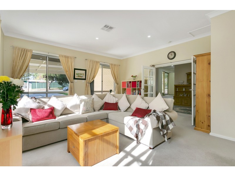 42 Littler Drive, Fairview Park SA 5126