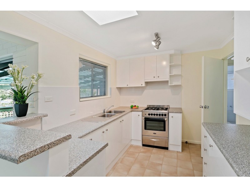 25 Dargie Avenue, Hope Valley SA 5090