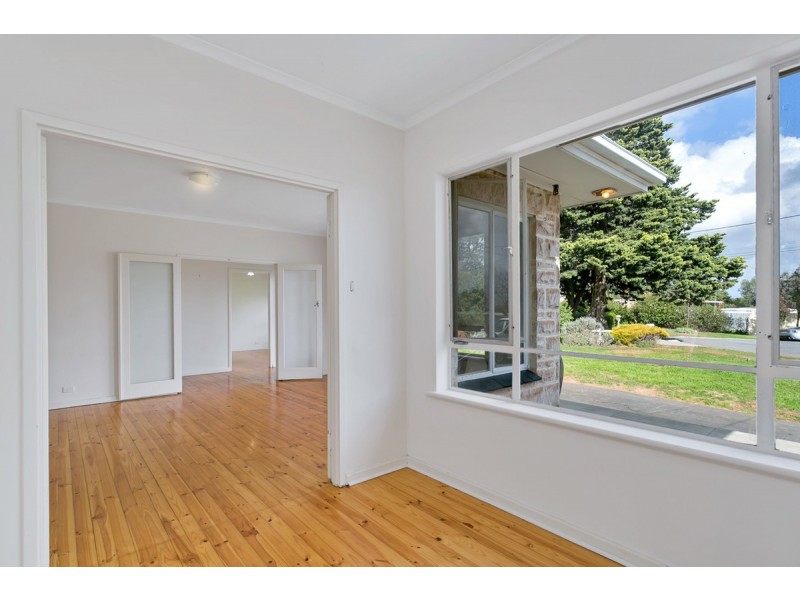 4 Maru Court, Para Hills SA 5096