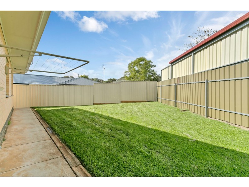 4 Maru Court, Para Hills SA 5096