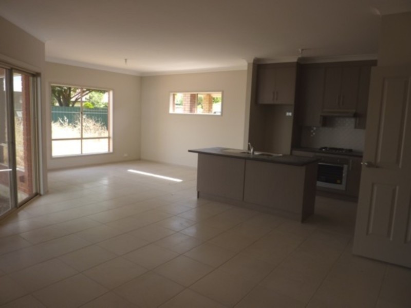 6 Grenville Avenue, Hillcrest SA 5086