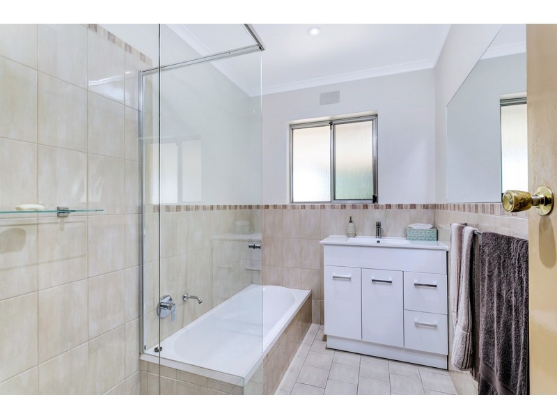 12 Hughes Avenue, St Agnes SA 5097